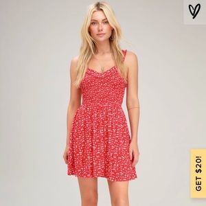 Lulu’s Red Floral Printed Smocked Mini Dress NWT!